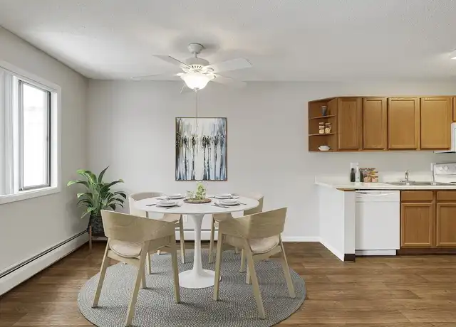 Property at Medicine Lake Apartments - 1300 W Medicine Lake Dr, Minneapolis, MN, 55441, 1-2 bed, 1-2 bath, [object Object]