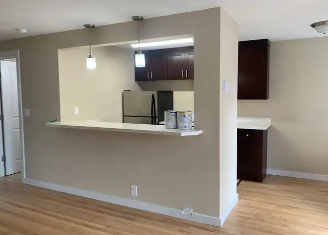 Property at 1817 6th Ave W Unit 7, Seattle, WA, 98119, 2 beds, 1 bath, [object Object]
