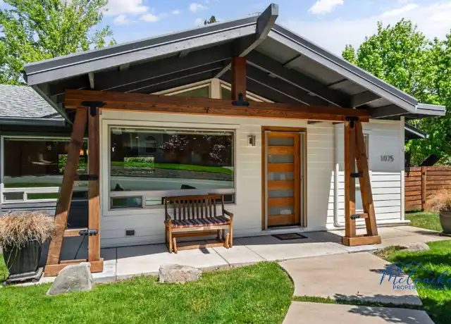 Property at 1075 Bellview Ave, Ashland, OR, 97520, 3 beds, 2 baths, [object Object]