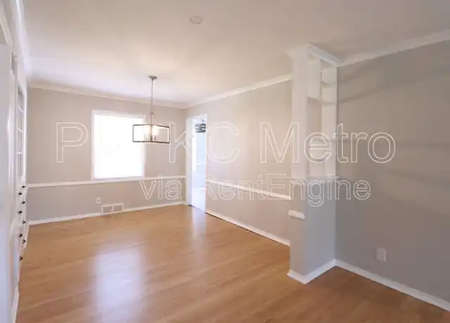Property at 7804 Tomahawk Rd, Prairie Village, KS, 66208, 3 beds, 2 baths, [object Object]