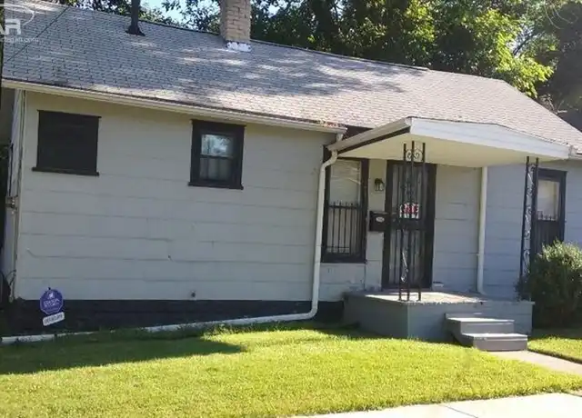 Property at 130 Monroe St, Flint, MI, 48503, 2 beds, 1 bath, [object Object]
