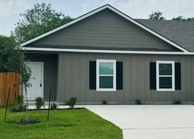 Property at 516 Hudson St, Seguin, TX, 78155, 3 beds, 2 baths, [object Object]
