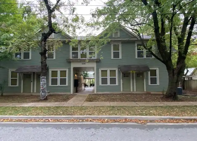 Property at 226 S Hill Ave Unit 106, Fayetteville, AR, 72701, 1 bed, 1 bath, [object Object]