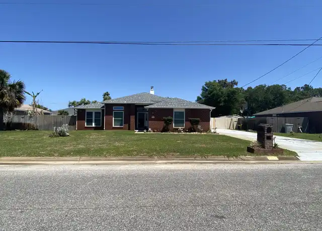 Property at 7226 Zoe Cir, Navarre, FL, 32566, 4 beds, 2 baths, [object Object]