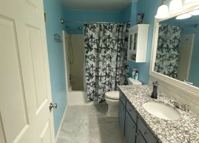Property at 7226 Zoe Cir, Navarre, FL, 32566, 4 beds, 2 baths, [object Object]