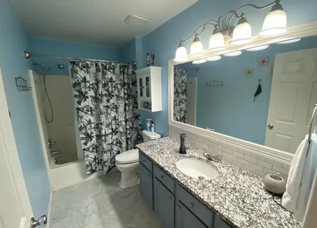 Property at 7226 Zoe Cir, Navarre, FL, 32566, 4 beds, 2 baths, [object Object]