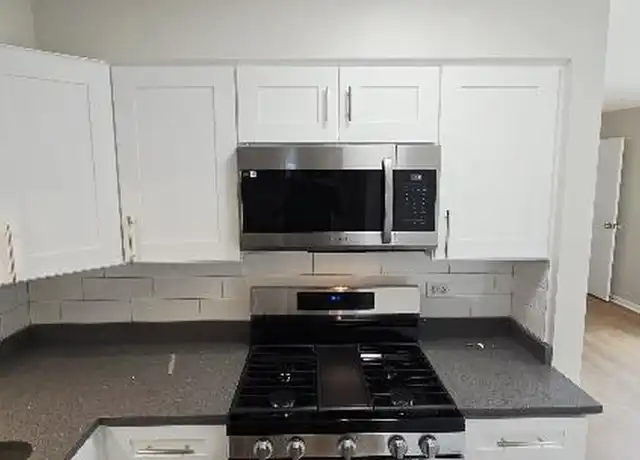 Property at 16601 Jean Ln, Tinley Park, IL, 60477, 1 bed, 1 bath, [object Object]