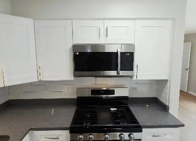 Property at 16601 Jean Ln, Tinley Park, IL, 60477, 1 bed, 1 bath, [object Object]