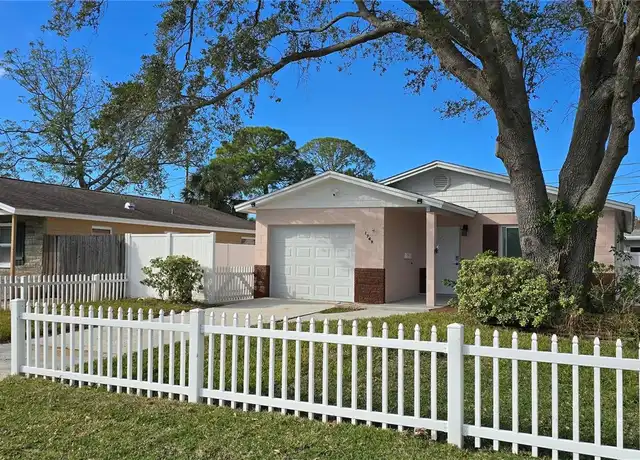 Property at 1749 New Hampshire Ave NE, Saint Petersburg, FL, 33703, 3 beds, 1 bath, [object Object]