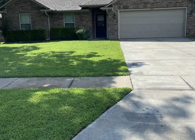 Property at 6208 Ironwood Ln, Fort Smith, AR, 72916, 3 beds, 2 baths, [object Object]