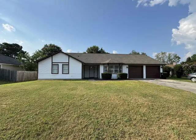 Property at 111 Northeast Dr, Warner Robins, GA, 31093, 4 beds, 3 baths, [object Object]