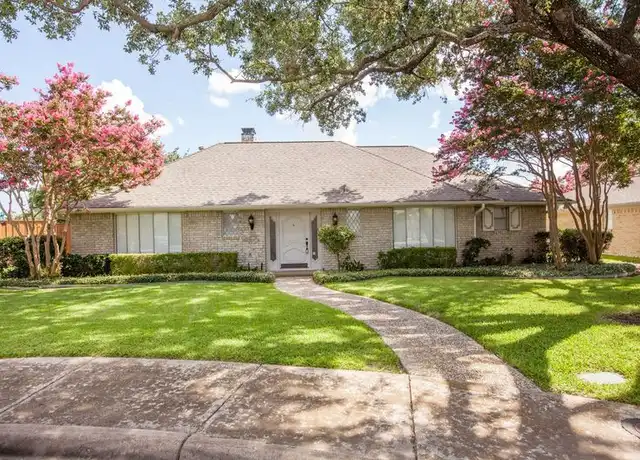 Property at 15924 Meadow Vista Pl, Dallas, TX, 75248, 4 beds, 3 baths, [object Object]