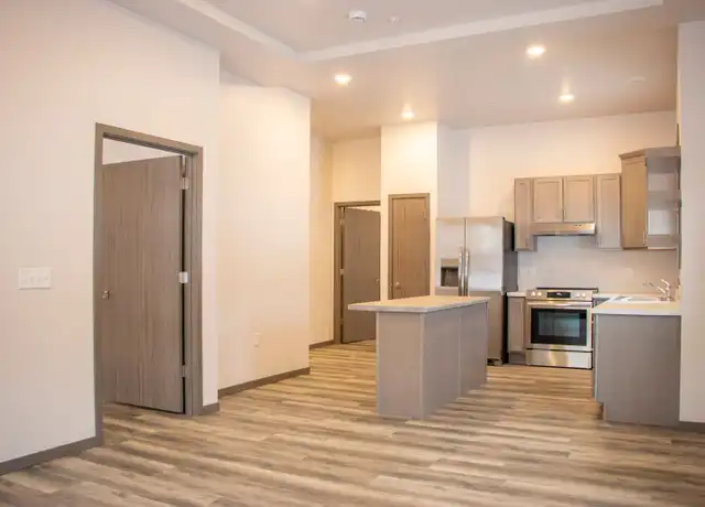 Property at 2460 Golf Rd Unit 2460 101, Eau Claire, WI, 54701, 2 beds, 1 bath, [object Object]