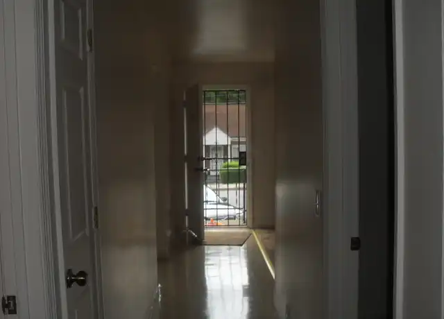 Property at 1612 22nd Ave N Unit B, Nashville, TN, 37208, 2 beds, 1 bath, [object Object]