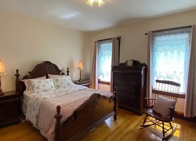 Property at 25 Bridgeport St Apt 2, Worcester, MA, 01604, 3 beds, 1 bath, [object Object]