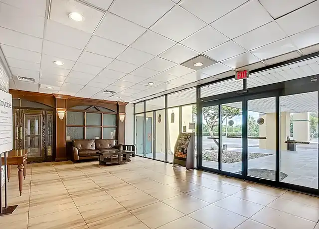 Property at Stayable Jacksonville West - 6802 Commonwealth Ave, Jacksonville, FL, 32254, 0-2 beds, 1 bath, [object Object]