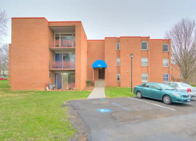 Property at 904 Brightwood Manor Dr Unit A8, Blacksburg, VA, 24060, 2 beds, 1 bath, [object Object]