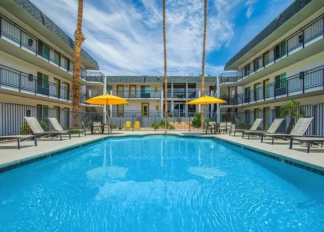 Property at 32 Arcadia - 3211 E Pinchot Ave, Phoenix, AZ, 85018, 1 bed, 1 bath, [object Object]