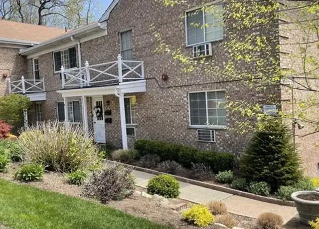 Property at 27-33 Corsa Ter Unit 10B, Ridgewood, NJ, 07450, 2 beds, 1 bath, [object Object]
