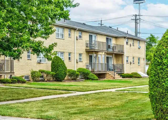 Property at Carteret Gardens - 33 Wedgewood Dr, Carteret, NJ, 07008, 1-2 bed, 1 bath, [object Object]