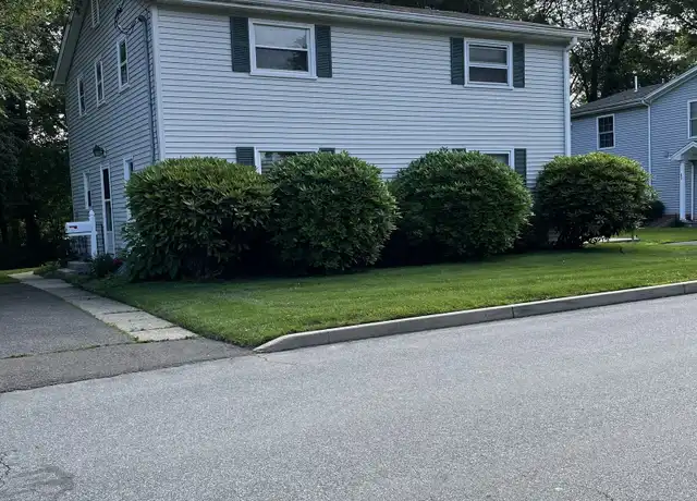 Property at 19 Bloomfield Dr, Fairfield, CT, 06825, 2 beds, 1 bath, [object Object]