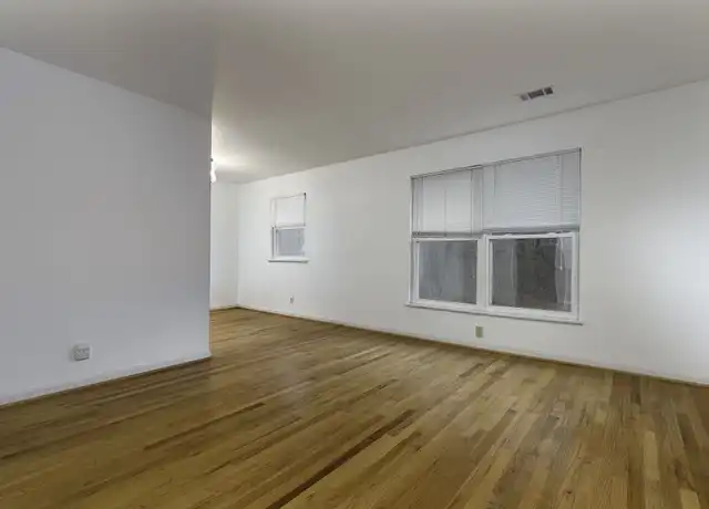 Property at 218 Mount Holly Ave Unit 1, Louisville, KY, 40206, 2 beds, 1 bath, [object Object]