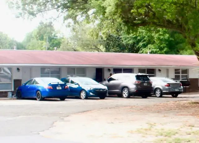 Property at 40 Eglin St Unit J, Fort Walton Beach, FL, 32547, 1 bed, 1 bath, [object Object]