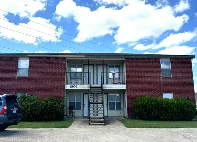 Property at 1509 Dugger Cir Apt C, Killeen, TX, 76543, 3 beds, 2 baths, [object Object]