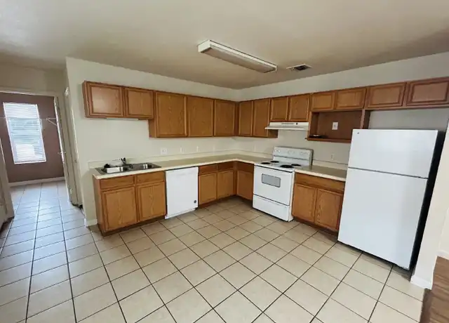 Property at 8005 Maverick Climb, San Antonio, TX, 78250, 2 beds, 3 baths, [object Object]