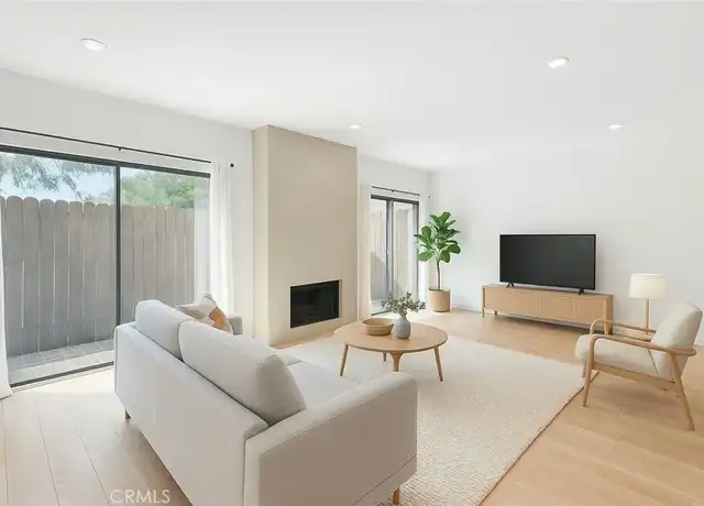 Property at 3208 Colorado Ave #3, Santa Monica, CA, 90404, 2 beds, 2.5 baths, [object Object]