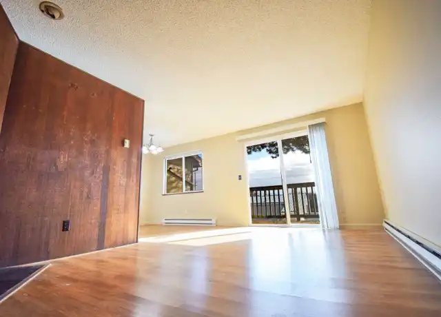 Property at 3930 SW Plum St Unit 3940 03, Portland, OR, 97219, 1 bed, 1 bath, [object Object]