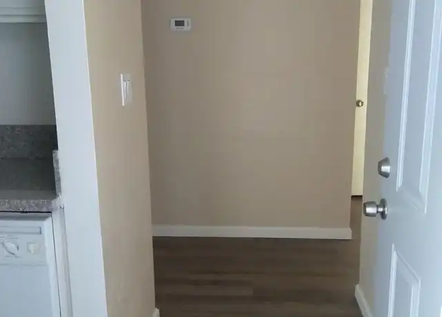 Property at 5401 Lennox Ave Unit 20J, Bakersfield, CA, 93309, 2 beds, 1 bath, [object Object]