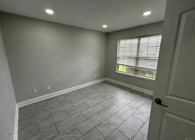 Property at 3405 Wasatch Range Loop, Pensacola, FL, 32526, 4 beds, 2 baths, [object Object]