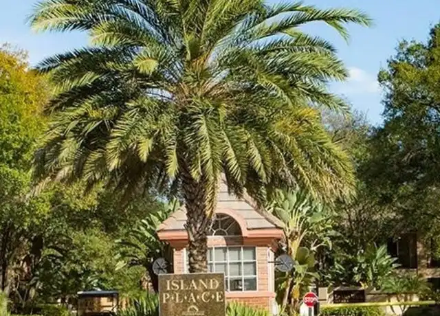 Property at 834 Normandy Trace Rd, Tampa, FL, 33602, 2 beds, 2 baths, [object Object]