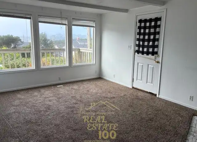 Property at 926 SW 6th St, Lincoln City, OR, 97367, 2 beds, 1 bath, [object Object]