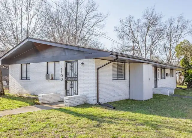 Property at 1100 S Willow St, Chattanooga, TN, 37404, 2 beds, 1 bath, [object Object]