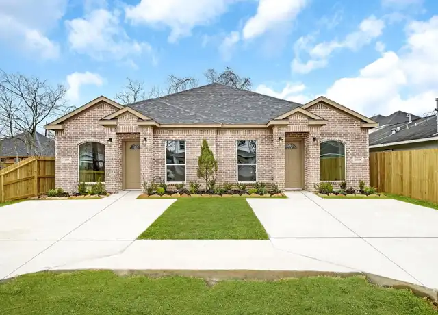 Property at 9710 Tuffly St Unit B, Houston, TX, 77029, 3 beds, 2 baths, [object Object]