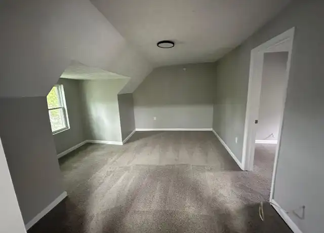 Property at 1109 E Kirby Ave Unit 4, Muncie, IN, 47302, 1 bed, 1 bath, [object Object]