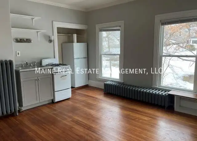 Property at 24 Grove St, Bangor, ME, 04401, 0 beds, 1 bath, [object Object]