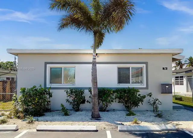 Property at 74 W 15th St Unit 2, Hialeah, FL, 33010, 1 bed, 1 bath, [object Object]