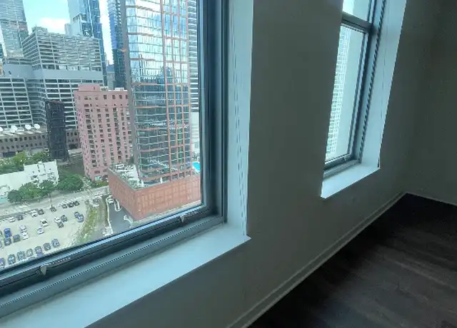 Property at 579 W Kinzie St, Chicago, IL, 60654, 0 beds, 1 bath, [object Object]