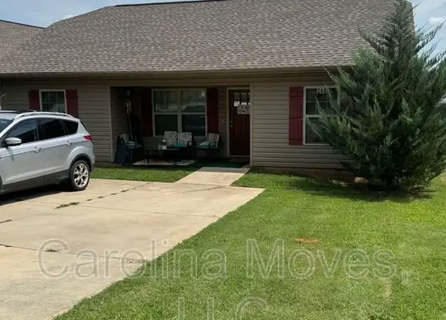 Property at 260 Mabry St, Spartanburg, SC, 29301, 3 beds, 2 baths, [object Object]
