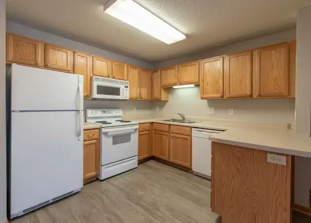 Property at 1321 Lake Dr W #203, Chanhassen, MN, 55317, 2 beds, 1 bath, [object Object]