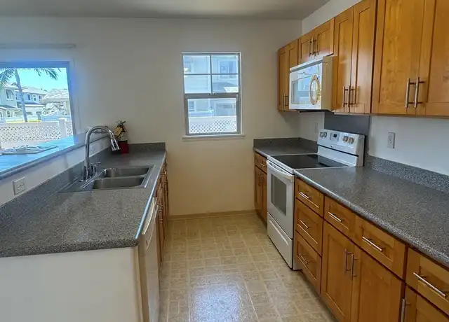 Property at 91-1173 Kaiau Ave #307, Kapolei, HI, 96707, 3 beds, 2.5 baths, [object Object]