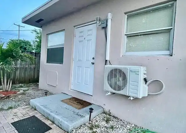 Property at 5928 Mayo St Unit 4, Hollywood, FL, 33023, 0 beds, 1 bath, [object Object]