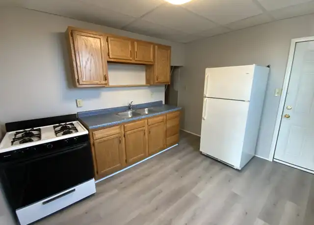 Property at 1913 Hammond Ave, Superior, WI, 54880, 2 beds, 1 bath, [object Object]