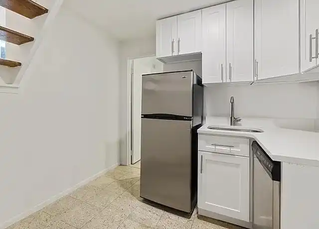 Property at 123 E 54th St Unit 5G, New York, NY, 10022, 2 beds, 1 bath, [object Object]
