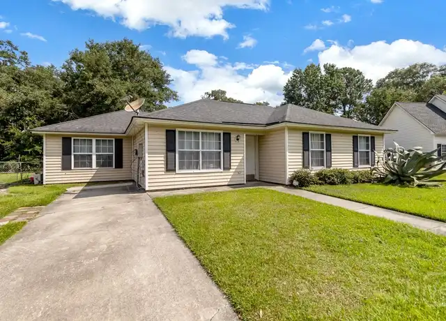 Property at 402 Sterling Creek Dr, Richmond Hill, GA, 31324, 4 beds, 3 baths, [object Object]