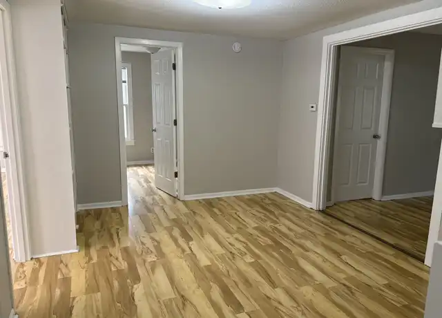 Property at 412 S Linn St, Sioux City, IA, 51106, 3 beds, 1 bath, [object Object]