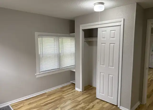 Property at 412 S Linn St, Sioux City, IA, 51106, 3 beds, 1 bath, [object Object]